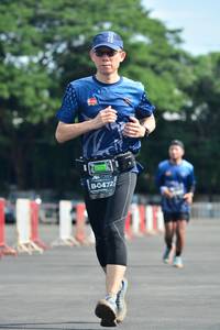 BIB: 0472
                            <button type="button" onclick="openModal(5171651)" class="btn btn-primary btn-sm float-right btn-popup" data-toggle="modal" data-target=".modal-high-quality">
                        <i class="fas fa-shopping-cart"></i> Add to Cart
                    </button>
                                            <button type="button" onclick="isThisMe(5171651, true)" class="btn btn-success btn-sm float-right btn-popup btn-isme hidden" data-toggle="tooltip" data-placement="bottom" title="นี่คือรูปของคุณใช่ไหม คลิกที่นี่เพื่อเอาเข้าอัลบั้ม">
                        <i class="fas fa-plus"></i> Add to album
                    </button>
                    <button type="button" onclick="isThisMe(5171651, false)" class="btn btn-warning btn-sm float-right btn-popup btn-isnotme hidden">
                        <i class="fas fa-ban"></i> Remove from album
                    </button>