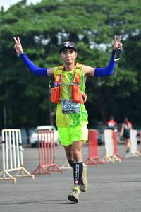 BIB: 0734
                            <button type="button" onclick="openModal(5170676)" class="btn btn-primary btn-sm float-right btn-popup" data-toggle="modal" data-target=".modal-high-quality">
                        <i class="fas fa-shopping-cart"></i> Add to Cart
                    </button>
                                            <button type="button" onclick="isThisMe(5170676, true)" class="btn btn-success btn-sm float-right btn-popup btn-isme hidden" data-toggle="tooltip" data-placement="bottom" title="นี่คือรูปของคุณใช่ไหม คลิกที่นี่เพื่อเอาเข้าอัลบั้ม">
                        <i class="fas fa-plus"></i> Add to album
                    </button>
                    <button type="button" onclick="isThisMe(5170676, false)" class="btn btn-warning btn-sm float-right btn-popup btn-isnotme hidden">
                        <i class="fas fa-ban"></i> Remove from album
                    </button>