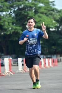 BIB: 0801
                            <button type="button" onclick="openModal(5171196)" class="btn btn-primary btn-sm float-right btn-popup" data-toggle="modal" data-target=".modal-high-quality">
                        <i class="fas fa-shopping-cart"></i> Add to Cart
                    </button>
                                            <button type="button" onclick="isThisMe(5171196, true)" class="btn btn-success btn-sm float-right btn-popup btn-isme hidden" data-toggle="tooltip" data-placement="bottom" title="นี่คือรูปของคุณใช่ไหม คลิกที่นี่เพื่อเอาเข้าอัลบั้ม">
                        <i class="fas fa-plus"></i> Add to album
                    </button>
                    <button type="button" onclick="isThisMe(5171196, false)" class="btn btn-warning btn-sm float-right btn-popup btn-isnotme hidden">
                        <i class="fas fa-ban"></i> Remove from album
                    </button>