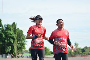 BIB: 0232, 0233
                            <button type="button" onclick="openModal(5171020)" class="btn btn-primary btn-sm float-right btn-popup" data-toggle="modal" data-target=".modal-high-quality">
                        <i class="fas fa-shopping-cart"></i> Add to Cart
                    </button>
                                            <button type="button" onclick="isThisMe(5171020, true)" class="btn btn-success btn-sm float-right btn-popup btn-isme hidden" data-toggle="tooltip" data-placement="bottom" title="นี่คือรูปของคุณใช่ไหม คลิกที่นี่เพื่อเอาเข้าอัลบั้ม">
                        <i class="fas fa-plus"></i> Add to album
                    </button>
                    <button type="button" onclick="isThisMe(5171020, false)" class="btn btn-warning btn-sm float-right btn-popup btn-isnotme hidden">
                        <i class="fas fa-ban"></i> Remove from album
                    </button>