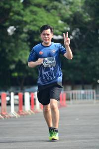 BIB: 0801
                            <button type="button" onclick="openModal(5171182)" class="btn btn-primary btn-sm float-right btn-popup" data-toggle="modal" data-target=".modal-high-quality">
                        <i class="fas fa-shopping-cart"></i> Add to Cart
                    </button>
                                            <button type="button" onclick="isThisMe(5171182, true)" class="btn btn-success btn-sm float-right btn-popup btn-isme hidden" data-toggle="tooltip" data-placement="bottom" title="นี่คือรูปของคุณใช่ไหม คลิกที่นี่เพื่อเอาเข้าอัลบั้ม">
                        <i class="fas fa-plus"></i> Add to album
                    </button>
                    <button type="button" onclick="isThisMe(5171182, false)" class="btn btn-warning btn-sm float-right btn-popup btn-isnotme hidden">
                        <i class="fas fa-ban"></i> Remove from album
                    </button>