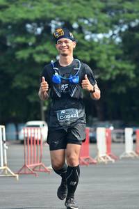 BIB: 0542
                            <button type="button" onclick="openModal(5167449)" class="btn btn-primary btn-sm float-right btn-popup" data-toggle="modal" data-target=".modal-high-quality">
                        <i class="fas fa-shopping-cart"></i> Add to Cart
                    </button>
                                            <button type="button" onclick="isThisMe(5167449, true)" class="btn btn-success btn-sm float-right btn-popup btn-isme hidden" data-toggle="tooltip" data-placement="bottom" title="นี่คือรูปของคุณใช่ไหม คลิกที่นี่เพื่อเอาเข้าอัลบั้ม">
                        <i class="fas fa-plus"></i> Add to album
                    </button>
                    <button type="button" onclick="isThisMe(5167449, false)" class="btn btn-warning btn-sm float-right btn-popup btn-isnotme hidden">
                        <i class="fas fa-ban"></i> Remove from album
                    </button>