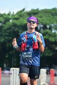 BIB: 0838, 
                            <button type="button" onclick="openModal(5171284)" class="btn btn-primary btn-sm float-right btn-popup" data-toggle="modal" data-target=".modal-high-quality">
                        <i class="fas fa-shopping-cart"></i> Add to Cart
                    </button>
                                            <button type="button" onclick="isThisMe(5171284, true)" class="btn btn-success btn-sm float-right btn-popup btn-isme hidden" data-toggle="tooltip" data-placement="bottom" title="นี่คือรูปของคุณใช่ไหม คลิกที่นี่เพื่อเอาเข้าอัลบั้ม">
                        <i class="fas fa-plus"></i> Add to album
                    </button>
                    <button type="button" onclick="isThisMe(5171284, false)" class="btn btn-warning btn-sm float-right btn-popup btn-isnotme hidden">
                        <i class="fas fa-ban"></i> Remove from album
                    </button>