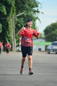 BIB: 0495
                            <button type="button" onclick="openModal(5166431)" class="btn btn-primary btn-sm float-right btn-popup" data-toggle="modal" data-target=".modal-high-quality">
                        <i class="fas fa-shopping-cart"></i> Add to Cart
                    </button>
                                            <button type="button" onclick="isThisMe(5166431, true)" class="btn btn-success btn-sm float-right btn-popup btn-isme hidden" data-toggle="tooltip" data-placement="bottom" title="นี่คือรูปของคุณใช่ไหม คลิกที่นี่เพื่อเอาเข้าอัลบั้ม">
                        <i class="fas fa-plus"></i> Add to album
                    </button>
                    <button type="button" onclick="isThisMe(5166431, false)" class="btn btn-warning btn-sm float-right btn-popup btn-isnotme hidden">
                        <i class="fas fa-ban"></i> Remove from album
                    </button>