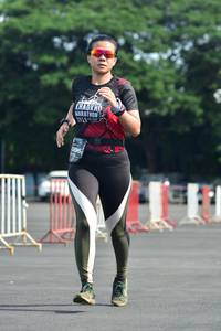 BIB: 019, 996
                            <button type="button" onclick="openModal(5171120)" class="btn btn-primary btn-sm float-right btn-popup" data-toggle="modal" data-target=".modal-high-quality">
                        <i class="fas fa-shopping-cart"></i> Add to Cart
                    </button>
                                            <button type="button" onclick="isThisMe(5171120, true)" class="btn btn-success btn-sm float-right btn-popup btn-isme hidden" data-toggle="tooltip" data-placement="bottom" title="นี่คือรูปของคุณใช่ไหม คลิกที่นี่เพื่อเอาเข้าอัลบั้ม">
                        <i class="fas fa-plus"></i> Add to album
                    </button>
                    <button type="button" onclick="isThisMe(5171120, false)" class="btn btn-warning btn-sm float-right btn-popup btn-isnotme hidden">
                        <i class="fas fa-ban"></i> Remove from album
                    </button>