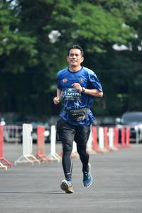 BIB: 0178
                            <button type="button" onclick="openModal(5170082)" class="btn btn-primary btn-sm float-right btn-popup" data-toggle="modal" data-target=".modal-high-quality">
                        <i class="fas fa-shopping-cart"></i> Add to Cart
                    </button>
                                            <button type="button" onclick="isThisMe(5170082, true)" class="btn btn-success btn-sm float-right btn-popup btn-isme hidden" data-toggle="tooltip" data-placement="bottom" title="นี่คือรูปของคุณใช่ไหม คลิกที่นี่เพื่อเอาเข้าอัลบั้ม">
                        <i class="fas fa-plus"></i> Add to album
                    </button>
                    <button type="button" onclick="isThisMe(5170082, false)" class="btn btn-warning btn-sm float-right btn-popup btn-isnotme hidden">
                        <i class="fas fa-ban"></i> Remove from album
                    </button>