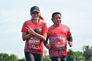 BIB: 0232, 0233
                            <button type="button" onclick="openModal(5171025)" class="btn btn-primary btn-sm float-right btn-popup" data-toggle="modal" data-target=".modal-high-quality">
                        <i class="fas fa-shopping-cart"></i> Add to Cart
                    </button>
                                            <button type="button" onclick="isThisMe(5171025, true)" class="btn btn-success btn-sm float-right btn-popup btn-isme hidden" data-toggle="tooltip" data-placement="bottom" title="นี่คือรูปของคุณใช่ไหม คลิกที่นี่เพื่อเอาเข้าอัลบั้ม">
                        <i class="fas fa-plus"></i> Add to album
                    </button>
                    <button type="button" onclick="isThisMe(5171025, false)" class="btn btn-warning btn-sm float-right btn-popup btn-isnotme hidden">
                        <i class="fas fa-ban"></i> Remove from album
                    </button>