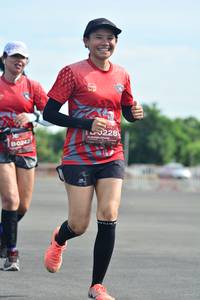 BIB: 228, 0242
                            <button type="button" onclick="openModal(5170456)" class="btn btn-primary btn-sm float-right btn-popup" data-toggle="modal" data-target=".modal-high-quality">
                        <i class="fas fa-shopping-cart"></i> Add to Cart
                    </button>
                                            <button type="button" onclick="isThisMe(5170456, true)" class="btn btn-success btn-sm float-right btn-popup btn-isme hidden" data-toggle="tooltip" data-placement="bottom" title="นี่คือรูปของคุณใช่ไหม คลิกที่นี่เพื่อเอาเข้าอัลบั้ม">
                        <i class="fas fa-plus"></i> Add to album
                    </button>
                    <button type="button" onclick="isThisMe(5170456, false)" class="btn btn-warning btn-sm float-right btn-popup btn-isnotme hidden">
                        <i class="fas fa-ban"></i> Remove from album
                    </button>