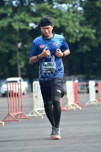 BIB: 0892, 
                            <button type="button" onclick="openModal(5164672)" class="btn btn-primary btn-sm float-right btn-popup" data-toggle="modal" data-target=".modal-high-quality">
                        <i class="fas fa-shopping-cart"></i> Add to Cart
                    </button>
                                            <button type="button" onclick="isThisMe(5164672, true)" class="btn btn-success btn-sm float-right btn-popup btn-isme hidden" data-toggle="tooltip" data-placement="bottom" title="นี่คือรูปของคุณใช่ไหม คลิกที่นี่เพื่อเอาเข้าอัลบั้ม">
                        <i class="fas fa-plus"></i> Add to album
                    </button>
                    <button type="button" onclick="isThisMe(5164672, false)" class="btn btn-warning btn-sm float-right btn-popup btn-isnotme hidden">
                        <i class="fas fa-ban"></i> Remove from album
                    </button>