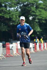 BIB: 1104
                            <button type="button" onclick="openModal(5175658)" class="btn btn-primary btn-sm float-right btn-popup" data-toggle="modal" data-target=".modal-high-quality">
                        <i class="fas fa-shopping-cart"></i> Add to Cart
                    </button>
                                            <button type="button" onclick="isThisMe(5175658, true)" class="btn btn-success btn-sm float-right btn-popup btn-isme hidden" data-toggle="tooltip" data-placement="bottom" title="นี่คือรูปของคุณใช่ไหม คลิกที่นี่เพื่อเอาเข้าอัลบั้ม">
                        <i class="fas fa-plus"></i> Add to album
                    </button>
                    <button type="button" onclick="isThisMe(5175658, false)" class="btn btn-warning btn-sm float-right btn-popup btn-isnotme hidden">
                        <i class="fas fa-ban"></i> Remove from album
                    </button>