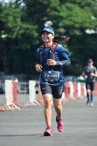 BIB: 1107
                            <button type="button" onclick="openModal(5175146)" class="btn btn-primary btn-sm float-right btn-popup" data-toggle="modal" data-target=".modal-high-quality">
                        <i class="fas fa-shopping-cart"></i> Add to Cart
                    </button>
                                            <button type="button" onclick="isThisMe(5175146, true)" class="btn btn-success btn-sm float-right btn-popup btn-isme hidden" data-toggle="tooltip" data-placement="bottom" title="นี่คือรูปของคุณใช่ไหม คลิกที่นี่เพื่อเอาเข้าอัลบั้ม">
                        <i class="fas fa-plus"></i> Add to album
                    </button>
                    <button type="button" onclick="isThisMe(5175146, false)" class="btn btn-warning btn-sm float-right btn-popup btn-isnotme hidden">
                        <i class="fas fa-ban"></i> Remove from album
                    </button>