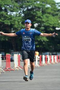 BIB: 0929
                            <button type="button" onclick="openModal(5173711)" class="btn btn-primary btn-sm float-right btn-popup" data-toggle="modal" data-target=".modal-high-quality">
                        <i class="fas fa-shopping-cart"></i> Add to Cart
                    </button>
                                            <button type="button" onclick="isThisMe(5173711, true)" class="btn btn-success btn-sm float-right btn-popup btn-isme hidden" data-toggle="tooltip" data-placement="bottom" title="นี่คือรูปของคุณใช่ไหม คลิกที่นี่เพื่อเอาเข้าอัลบั้ม">
                        <i class="fas fa-plus"></i> Add to album
                    </button>
                    <button type="button" onclick="isThisMe(5173711, false)" class="btn btn-warning btn-sm float-right btn-popup btn-isnotme hidden">
                        <i class="fas fa-ban"></i> Remove from album
                    </button>