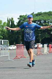 BIB: 0929, 
                            <button type="button" onclick="openModal(5173732)" class="btn btn-primary btn-sm float-right btn-popup" data-toggle="modal" data-target=".modal-high-quality">
                        <i class="fas fa-shopping-cart"></i> Add to Cart
                    </button>
                                            <button type="button" onclick="isThisMe(5173732, true)" class="btn btn-success btn-sm float-right btn-popup btn-isme hidden" data-toggle="tooltip" data-placement="bottom" title="นี่คือรูปของคุณใช่ไหม คลิกที่นี่เพื่อเอาเข้าอัลบั้ม">
                        <i class="fas fa-plus"></i> Add to album
                    </button>
                    <button type="button" onclick="isThisMe(5173732, false)" class="btn btn-warning btn-sm float-right btn-popup btn-isnotme hidden">
                        <i class="fas fa-ban"></i> Remove from album
                    </button>