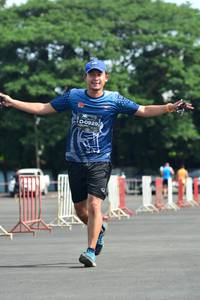 BIB: 0929, 
                            <button type="button" onclick="openModal(5173751)" class="btn btn-primary btn-sm float-right btn-popup" data-toggle="modal" data-target=".modal-high-quality">
                        <i class="fas fa-shopping-cart"></i> Add to Cart
                    </button>
                                            <button type="button" onclick="isThisMe(5173751, true)" class="btn btn-success btn-sm float-right btn-popup btn-isme hidden" data-toggle="tooltip" data-placement="bottom" title="นี่คือรูปของคุณใช่ไหม คลิกที่นี่เพื่อเอาเข้าอัลบั้ม">
                        <i class="fas fa-plus"></i> Add to album
                    </button>
                    <button type="button" onclick="isThisMe(5173751, false)" class="btn btn-warning btn-sm float-right btn-popup btn-isnotme hidden">
                        <i class="fas fa-ban"></i> Remove from album
                    </button>