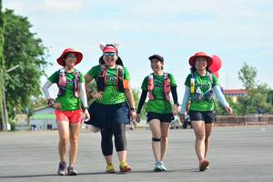 BIB: 
                            <button type="button" onclick="openModal(5175074)" class="btn btn-primary btn-sm float-right btn-popup" data-toggle="modal" data-target=".modal-high-quality">
                        <i class="fas fa-shopping-cart"></i> Add to Cart
                    </button>
                                            <button type="button" onclick="isThisMe(5175074, true)" class="btn btn-success btn-sm float-right btn-popup btn-isme hidden" data-toggle="tooltip" data-placement="bottom" title="นี่คือรูปของคุณใช่ไหม คลิกที่นี่เพื่อเอาเข้าอัลบั้ม">
                        <i class="fas fa-plus"></i> Add to album
                    </button>
                    <button type="button" onclick="isThisMe(5175074, false)" class="btn btn-warning btn-sm float-right btn-popup btn-isnotme hidden">
                        <i class="fas fa-ban"></i> Remove from album
                    </button>