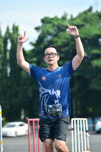 BIB: 1036
                            <button type="button" onclick="openModal(5173876)" class="btn btn-primary btn-sm float-right btn-popup" data-toggle="modal" data-target=".modal-high-quality">
                        <i class="fas fa-shopping-cart"></i> Add to Cart
                    </button>
                                            <button type="button" onclick="isThisMe(5173876, true)" class="btn btn-success btn-sm float-right btn-popup btn-isme hidden" data-toggle="tooltip" data-placement="bottom" title="นี่คือรูปของคุณใช่ไหม คลิกที่นี่เพื่อเอาเข้าอัลบั้ม">
                        <i class="fas fa-plus"></i> Add to album
                    </button>
                    <button type="button" onclick="isThisMe(5173876, false)" class="btn btn-warning btn-sm float-right btn-popup btn-isnotme hidden">
                        <i class="fas fa-ban"></i> Remove from album
                    </button>