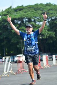 BIB: 0868
                            <button type="button" onclick="openModal(5174514)" class="btn btn-primary btn-sm float-right btn-popup" data-toggle="modal" data-target=".modal-high-quality">
                        <i class="fas fa-shopping-cart"></i> Add to Cart
                    </button>
                                            <button type="button" onclick="isThisMe(5174514, true)" class="btn btn-success btn-sm float-right btn-popup btn-isme hidden" data-toggle="tooltip" data-placement="bottom" title="นี่คือรูปของคุณใช่ไหม คลิกที่นี่เพื่อเอาเข้าอัลบั้ม">
                        <i class="fas fa-plus"></i> Add to album
                    </button>
                    <button type="button" onclick="isThisMe(5174514, false)" class="btn btn-warning btn-sm float-right btn-popup btn-isnotme hidden">
                        <i class="fas fa-ban"></i> Remove from album
                    </button>