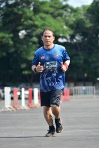 BIB: 0955
                            <button type="button" onclick="openModal(5174212)" class="btn btn-primary btn-sm float-right btn-popup" data-toggle="modal" data-target=".modal-high-quality">
                        <i class="fas fa-shopping-cart"></i> Add to Cart
                    </button>
                                            <button type="button" onclick="isThisMe(5174212, true)" class="btn btn-success btn-sm float-right btn-popup btn-isme hidden" data-toggle="tooltip" data-placement="bottom" title="นี่คือรูปของคุณใช่ไหม คลิกที่นี่เพื่อเอาเข้าอัลบั้ม">
                        <i class="fas fa-plus"></i> Add to album
                    </button>
                    <button type="button" onclick="isThisMe(5174212, false)" class="btn btn-warning btn-sm float-right btn-popup btn-isnotme hidden">
                        <i class="fas fa-ban"></i> Remove from album
                    </button>