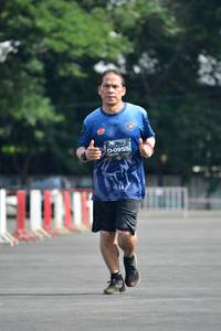 BIB: 0955
                            <button type="button" onclick="openModal(5174198)" class="btn btn-primary btn-sm float-right btn-popup" data-toggle="modal" data-target=".modal-high-quality">
                        <i class="fas fa-shopping-cart"></i> Add to Cart
                    </button>
                                            <button type="button" onclick="isThisMe(5174198, true)" class="btn btn-success btn-sm float-right btn-popup btn-isme hidden" data-toggle="tooltip" data-placement="bottom" title="นี่คือรูปของคุณใช่ไหม คลิกที่นี่เพื่อเอาเข้าอัลบั้ม">
                        <i class="fas fa-plus"></i> Add to album
                    </button>
                    <button type="button" onclick="isThisMe(5174198, false)" class="btn btn-warning btn-sm float-right btn-popup btn-isnotme hidden">
                        <i class="fas fa-ban"></i> Remove from album
                    </button>