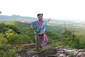 BIB: 0271
                            <button type="button" onclick="openModal(4891697)" class="btn btn-primary btn-sm float-right btn-popup" data-toggle="modal" data-target=".modal-high-quality">
                        <i class="fas fa-shopping-cart"></i> Add to Cart
                    </button>
                                            <button type="button" onclick="isThisMe(4891697, true)" class="btn btn-success btn-sm float-right btn-popup btn-isme hidden" data-toggle="tooltip" data-placement="bottom" title="นี่คือรูปของคุณใช่ไหม คลิกที่นี่เพื่อเอาเข้าอัลบั้ม">
                        <i class="fas fa-plus"></i> Add to album
                    </button>
                    <button type="button" onclick="isThisMe(4891697, false)" class="btn btn-warning btn-sm float-right btn-popup btn-isnotme hidden">
                        <i class="fas fa-ban"></i> Remove from album
                    </button>