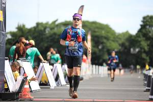 BIB: 838
                            <button type="button" onclick="openModal(5136675)" class="btn btn-primary btn-sm float-right btn-popup" data-toggle="modal" data-target=".modal-high-quality">
                        <i class="fas fa-shopping-cart"></i> Add to Cart
                    </button>
                                            <button type="button" onclick="isThisMe(5136675, true)" class="btn btn-success btn-sm float-right btn-popup btn-isme hidden" data-toggle="tooltip" data-placement="bottom" title="นี่คือรูปของคุณใช่ไหม คลิกที่นี่เพื่อเอาเข้าอัลบั้ม">
                        <i class="fas fa-plus"></i> Add to album
                    </button>
                    <button type="button" onclick="isThisMe(5136675, false)" class="btn btn-warning btn-sm float-right btn-popup btn-isnotme hidden">
                        <i class="fas fa-ban"></i> Remove from album
                    </button>