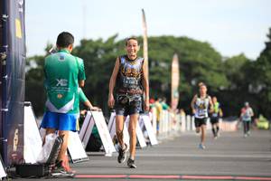 BIB: 110
                            <button type="button" onclick="openModal(5100398)" class="btn btn-primary btn-sm float-right btn-popup" data-toggle="modal" data-target=".modal-high-quality">
                        <i class="fas fa-shopping-cart"></i> Add to Cart
                    </button>
                                            <button type="button" onclick="isThisMe(5100398, true)" class="btn btn-success btn-sm float-right btn-popup btn-isme hidden" data-toggle="tooltip" data-placement="bottom" title="นี่คือรูปของคุณใช่ไหม คลิกที่นี่เพื่อเอาเข้าอัลบั้ม">
                        <i class="fas fa-plus"></i> Add to album
                    </button>
                    <button type="button" onclick="isThisMe(5100398, false)" class="btn btn-warning btn-sm float-right btn-popup btn-isnotme hidden">
                        <i class="fas fa-ban"></i> Remove from album
                    </button>