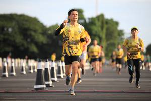 BIB: 0737
                            <button type="button" onclick="openModal(4949063)" class="btn btn-primary btn-sm float-right btn-popup" data-toggle="modal" data-target=".modal-high-quality">
                        <i class="fas fa-shopping-cart"></i> Add to Cart
                    </button>
                                            <button type="button" onclick="isThisMe(4949063, true)" class="btn btn-success btn-sm float-right btn-popup btn-isme hidden" data-toggle="tooltip" data-placement="bottom" title="นี่คือรูปของคุณใช่ไหม คลิกที่นี่เพื่อเอาเข้าอัลบั้ม">
                        <i class="fas fa-plus"></i> Add to album
                    </button>
                    <button type="button" onclick="isThisMe(4949063, false)" class="btn btn-warning btn-sm float-right btn-popup btn-isnotme hidden">
                        <i class="fas fa-ban"></i> Remove from album
                    </button>