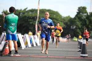 BIB: 0287
                            <button type="button" onclick="openModal(5103596)" class="btn btn-primary btn-sm float-right btn-popup" data-toggle="modal" data-target=".modal-high-quality">
                        <i class="fas fa-shopping-cart"></i> Add to Cart
                    </button>
                                            <button type="button" onclick="isThisMe(5103596, true)" class="btn btn-success btn-sm float-right btn-popup btn-isme hidden" data-toggle="tooltip" data-placement="bottom" title="นี่คือรูปของคุณใช่ไหม คลิกที่นี่เพื่อเอาเข้าอัลบั้ม">
                        <i class="fas fa-plus"></i> Add to album
                    </button>
                    <button type="button" onclick="isThisMe(5103596, false)" class="btn btn-warning btn-sm float-right btn-popup btn-isnotme hidden">
                        <i class="fas fa-ban"></i> Remove from album
                    </button>