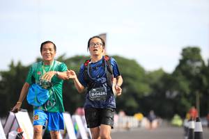 BIB: 0426, 
                            <button type="button" onclick="openModal(5107395)" class="btn btn-primary btn-sm float-right btn-popup" data-toggle="modal" data-target=".modal-high-quality">
                        <i class="fas fa-shopping-cart"></i> Add to Cart
                    </button>
                                            <button type="button" onclick="isThisMe(5107395, true)" class="btn btn-success btn-sm float-right btn-popup btn-isme hidden" data-toggle="tooltip" data-placement="bottom" title="นี่คือรูปของคุณใช่ไหม คลิกที่นี่เพื่อเอาเข้าอัลบั้ม">
                        <i class="fas fa-plus"></i> Add to album
                    </button>
                    <button type="button" onclick="isThisMe(5107395, false)" class="btn btn-warning btn-sm float-right btn-popup btn-isnotme hidden">
                        <i class="fas fa-ban"></i> Remove from album
                    </button>