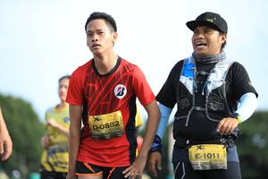 BIB: 0882, 1011
                            <button type="button" onclick="openModal(4976633)" class="btn btn-primary btn-sm float-right btn-popup" data-toggle="modal" data-target=".modal-high-quality">
                        <i class="fas fa-shopping-cart"></i> Add to Cart
                    </button>
                                            <button type="button" onclick="isThisMe(4976633, true)" class="btn btn-success btn-sm float-right btn-popup btn-isme hidden" data-toggle="tooltip" data-placement="bottom" title="นี่คือรูปของคุณใช่ไหม คลิกที่นี่เพื่อเอาเข้าอัลบั้ม">
                        <i class="fas fa-plus"></i> Add to album
                    </button>
                    <button type="button" onclick="isThisMe(4976633, false)" class="btn btn-warning btn-sm float-right btn-popup btn-isnotme hidden">
                        <i class="fas fa-ban"></i> Remove from album
                    </button>