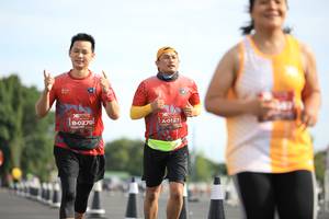 BIB: 0270, 0127
                            <button type="button" onclick="openModal(5099437)" class="btn btn-primary btn-sm float-right btn-popup" data-toggle="modal" data-target=".modal-high-quality">
                        <i class="fas fa-shopping-cart"></i> Add to Cart
                    </button>
                                            <button type="button" onclick="isThisMe(5099437, true)" class="btn btn-success btn-sm float-right btn-popup btn-isme hidden" data-toggle="tooltip" data-placement="bottom" title="นี่คือรูปของคุณใช่ไหม คลิกที่นี่เพื่อเอาเข้าอัลบั้ม">
                        <i class="fas fa-plus"></i> Add to album
                    </button>
                    <button type="button" onclick="isThisMe(5099437, false)" class="btn btn-warning btn-sm float-right btn-popup btn-isnotme hidden">
                        <i class="fas fa-ban"></i> Remove from album
                    </button>