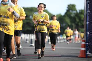 BIB: 0376, 0817
                            <button type="button" onclick="openModal(4970232)" class="btn btn-primary btn-sm float-right btn-popup" data-toggle="modal" data-target=".modal-high-quality">
                        <i class="fas fa-shopping-cart"></i> Add to Cart
                    </button>
                                            <button type="button" onclick="isThisMe(4970232, true)" class="btn btn-success btn-sm float-right btn-popup btn-isme hidden" data-toggle="tooltip" data-placement="bottom" title="นี่คือรูปของคุณใช่ไหม คลิกที่นี่เพื่อเอาเข้าอัลบั้ม">
                        <i class="fas fa-plus"></i> Add to album
                    </button>
                    <button type="button" onclick="isThisMe(4970232, false)" class="btn btn-warning btn-sm float-right btn-popup btn-isnotme hidden">
                        <i class="fas fa-ban"></i> Remove from album
                    </button>