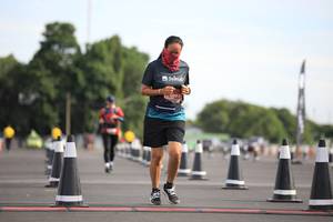 BIB: 0293
                            <button type="button" onclick="openModal(5122596)" class="btn btn-primary btn-sm float-right btn-popup" data-toggle="modal" data-target=".modal-high-quality">
                        <i class="fas fa-shopping-cart"></i> Add to Cart
                    </button>
                                            <button type="button" onclick="isThisMe(5122596, true)" class="btn btn-success btn-sm float-right btn-popup btn-isme hidden" data-toggle="tooltip" data-placement="bottom" title="นี่คือรูปของคุณใช่ไหม คลิกที่นี่เพื่อเอาเข้าอัลบั้ม">
                        <i class="fas fa-plus"></i> Add to album
                    </button>
                    <button type="button" onclick="isThisMe(5122596, false)" class="btn btn-warning btn-sm float-right btn-popup btn-isnotme hidden">
                        <i class="fas fa-ban"></i> Remove from album
                    </button>