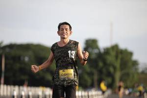 BIB: 0659
                            <button type="button" onclick="openModal(4947040)" class="btn btn-primary btn-sm float-right btn-popup" data-toggle="modal" data-target=".modal-high-quality">
                        <i class="fas fa-shopping-cart"></i> Add to Cart
                    </button>
                                            <button type="button" onclick="isThisMe(4947040, true)" class="btn btn-success btn-sm float-right btn-popup btn-isme hidden" data-toggle="tooltip" data-placement="bottom" title="นี่คือรูปของคุณใช่ไหม คลิกที่นี่เพื่อเอาเข้าอัลบั้ม">
                        <i class="fas fa-plus"></i> Add to album
                    </button>
                    <button type="button" onclick="isThisMe(4947040, false)" class="btn btn-warning btn-sm float-right btn-popup btn-isnotme hidden">
                        <i class="fas fa-ban"></i> Remove from album
                    </button>