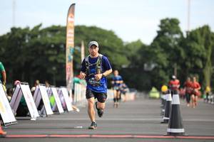 BIB: 252
                            <button type="button" onclick="openModal(5109306)" class="btn btn-primary btn-sm float-right btn-popup" data-toggle="modal" data-target=".modal-high-quality">
                        <i class="fas fa-shopping-cart"></i> Add to Cart
                    </button>
                                            <button type="button" onclick="isThisMe(5109306, true)" class="btn btn-success btn-sm float-right btn-popup btn-isme hidden" data-toggle="tooltip" data-placement="bottom" title="นี่คือรูปของคุณใช่ไหม คลิกที่นี่เพื่อเอาเข้าอัลบั้ม">
                        <i class="fas fa-plus"></i> Add to album
                    </button>
                    <button type="button" onclick="isThisMe(5109306, false)" class="btn btn-warning btn-sm float-right btn-popup btn-isnotme hidden">
                        <i class="fas fa-ban"></i> Remove from album
                    </button>