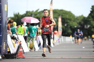 BIB: 0155
                            <button type="button" onclick="openModal(5136900)" class="btn btn-primary btn-sm float-right btn-popup" data-toggle="modal" data-target=".modal-high-quality">
                        <i class="fas fa-shopping-cart"></i> Add to Cart
                    </button>
                                            <button type="button" onclick="isThisMe(5136900, true)" class="btn btn-success btn-sm float-right btn-popup btn-isme hidden" data-toggle="tooltip" data-placement="bottom" title="นี่คือรูปของคุณใช่ไหม คลิกที่นี่เพื่อเอาเข้าอัลบั้ม">
                        <i class="fas fa-plus"></i> Add to album
                    </button>
                    <button type="button" onclick="isThisMe(5136900, false)" class="btn btn-warning btn-sm float-right btn-popup btn-isnotme hidden">
                        <i class="fas fa-ban"></i> Remove from album
                    </button>