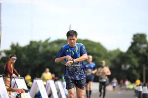 BIB: 0554
                            <button type="button" onclick="openModal(5127676)" class="btn btn-primary btn-sm float-right btn-popup" data-toggle="modal" data-target=".modal-high-quality">
                        <i class="fas fa-shopping-cart"></i> Add to Cart
                    </button>
                                            <button type="button" onclick="isThisMe(5127676, true)" class="btn btn-success btn-sm float-right btn-popup btn-isme hidden" data-toggle="tooltip" data-placement="bottom" title="นี่คือรูปของคุณใช่ไหม คลิกที่นี่เพื่อเอาเข้าอัลบั้ม">
                        <i class="fas fa-plus"></i> Add to album
                    </button>
                    <button type="button" onclick="isThisMe(5127676, false)" class="btn btn-warning btn-sm float-right btn-popup btn-isnotme hidden">
                        <i class="fas fa-ban"></i> Remove from album
                    </button>