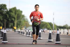 BIB: 0408
                            <button type="button" onclick="openModal(5104543)" class="btn btn-primary btn-sm float-right btn-popup" data-toggle="modal" data-target=".modal-high-quality">
                        <i class="fas fa-shopping-cart"></i> Add to Cart
                    </button>
                                            <button type="button" onclick="isThisMe(5104543, true)" class="btn btn-success btn-sm float-right btn-popup btn-isme hidden" data-toggle="tooltip" data-placement="bottom" title="นี่คือรูปของคุณใช่ไหม คลิกที่นี่เพื่อเอาเข้าอัลบั้ม">
                        <i class="fas fa-plus"></i> Add to album
                    </button>
                    <button type="button" onclick="isThisMe(5104543, false)" class="btn btn-warning btn-sm float-right btn-popup btn-isnotme hidden">
                        <i class="fas fa-ban"></i> Remove from album
                    </button>