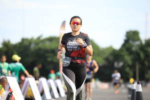 BIB: 2019, 0896
                            <button type="button" onclick="openModal(5136630)" class="btn btn-primary btn-sm float-right btn-popup" data-toggle="modal" data-target=".modal-high-quality">
                        <i class="fas fa-shopping-cart"></i> Add to Cart
                    </button>
                                            <button type="button" onclick="isThisMe(5136630, true)" class="btn btn-success btn-sm float-right btn-popup btn-isme hidden" data-toggle="tooltip" data-placement="bottom" title="นี่คือรูปของคุณใช่ไหม คลิกที่นี่เพื่อเอาเข้าอัลบั้ม">
                        <i class="fas fa-plus"></i> Add to album
                    </button>
                    <button type="button" onclick="isThisMe(5136630, false)" class="btn btn-warning btn-sm float-right btn-popup btn-isnotme hidden">
                        <i class="fas fa-ban"></i> Remove from album
                    </button>