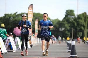 BIB: 0704, 0134
                            <button type="button" onclick="openModal(5136444)" class="btn btn-primary btn-sm float-right btn-popup" data-toggle="modal" data-target=".modal-high-quality">
                        <i class="fas fa-shopping-cart"></i> Add to Cart
                    </button>
                                            <button type="button" onclick="isThisMe(5136444, true)" class="btn btn-success btn-sm float-right btn-popup btn-isme hidden" data-toggle="tooltip" data-placement="bottom" title="นี่คือรูปของคุณใช่ไหม คลิกที่นี่เพื่อเอาเข้าอัลบั้ม">
                        <i class="fas fa-plus"></i> Add to album
                    </button>
                    <button type="button" onclick="isThisMe(5136444, false)" class="btn btn-warning btn-sm float-right btn-popup btn-isnotme hidden">
                        <i class="fas fa-ban"></i> Remove from album
                    </button>