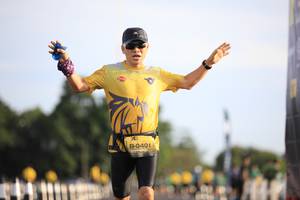 BIB: 0401
                            <button type="button" onclick="openModal(4947732)" class="btn btn-primary btn-sm float-right btn-popup" data-toggle="modal" data-target=".modal-high-quality">
                        <i class="fas fa-shopping-cart"></i> Add to Cart
                    </button>
                                            <button type="button" onclick="isThisMe(4947732, true)" class="btn btn-success btn-sm float-right btn-popup btn-isme hidden" data-toggle="tooltip" data-placement="bottom" title="นี่คือรูปของคุณใช่ไหม คลิกที่นี่เพื่อเอาเข้าอัลบั้ม">
                        <i class="fas fa-plus"></i> Add to album
                    </button>
                    <button type="button" onclick="isThisMe(4947732, false)" class="btn btn-warning btn-sm float-right btn-popup btn-isnotme hidden">
                        <i class="fas fa-ban"></i> Remove from album
                    </button>