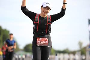 BIB: 0376
                            <button type="button" onclick="openModal(5101344)" class="btn btn-primary btn-sm float-right btn-popup" data-toggle="modal" data-target=".modal-high-quality">
                        <i class="fas fa-shopping-cart"></i> Add to Cart
                    </button>
                                            <button type="button" onclick="isThisMe(5101344, true)" class="btn btn-success btn-sm float-right btn-popup btn-isme hidden" data-toggle="tooltip" data-placement="bottom" title="นี่คือรูปของคุณใช่ไหม คลิกที่นี่เพื่อเอาเข้าอัลบั้ม">
                        <i class="fas fa-plus"></i> Add to album
                    </button>
                    <button type="button" onclick="isThisMe(5101344, false)" class="btn btn-warning btn-sm float-right btn-popup btn-isnotme hidden">
                        <i class="fas fa-ban"></i> Remove from album
                    </button>