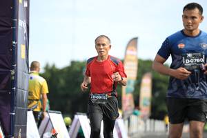 BIB: 760, 0915
                            <button type="button" onclick="openModal(5122430)" class="btn btn-primary btn-sm float-right btn-popup" data-toggle="modal" data-target=".modal-high-quality">
                        <i class="fas fa-shopping-cart"></i> Add to Cart
                    </button>
                                            <button type="button" onclick="isThisMe(5122430, true)" class="btn btn-success btn-sm float-right btn-popup btn-isme hidden" data-toggle="tooltip" data-placement="bottom" title="นี่คือรูปของคุณใช่ไหม คลิกที่นี่เพื่อเอาเข้าอัลบั้ม">
                        <i class="fas fa-plus"></i> Add to album
                    </button>
                    <button type="button" onclick="isThisMe(5122430, false)" class="btn btn-warning btn-sm float-right btn-popup btn-isnotme hidden">
                        <i class="fas fa-ban"></i> Remove from album
                    </button>