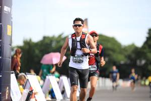 BIB: 0378, 1086
                            <button type="button" onclick="openModal(5127843)" class="btn btn-primary btn-sm float-right btn-popup" data-toggle="modal" data-target=".modal-high-quality">
                        <i class="fas fa-shopping-cart"></i> Add to Cart
                    </button>
                                            <button type="button" onclick="isThisMe(5127843, true)" class="btn btn-success btn-sm float-right btn-popup btn-isme hidden" data-toggle="tooltip" data-placement="bottom" title="นี่คือรูปของคุณใช่ไหม คลิกที่นี่เพื่อเอาเข้าอัลบั้ม">
                        <i class="fas fa-plus"></i> Add to album
                    </button>
                    <button type="button" onclick="isThisMe(5127843, false)" class="btn btn-warning btn-sm float-right btn-popup btn-isnotme hidden">
                        <i class="fas fa-ban"></i> Remove from album
                    </button>