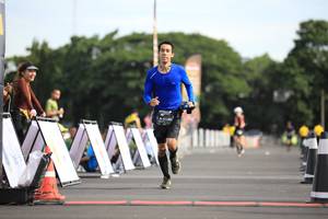 BIB: 0136
                            <button type="button" onclick="openModal(5126742)" class="btn btn-primary btn-sm float-right btn-popup" data-toggle="modal" data-target=".modal-high-quality">
                        <i class="fas fa-shopping-cart"></i> Add to Cart
                    </button>
                                            <button type="button" onclick="isThisMe(5126742, true)" class="btn btn-success btn-sm float-right btn-popup btn-isme hidden" data-toggle="tooltip" data-placement="bottom" title="นี่คือรูปของคุณใช่ไหม คลิกที่นี่เพื่อเอาเข้าอัลบั้ม">
                        <i class="fas fa-plus"></i> Add to album
                    </button>
                    <button type="button" onclick="isThisMe(5126742, false)" class="btn btn-warning btn-sm float-right btn-popup btn-isnotme hidden">
                        <i class="fas fa-ban"></i> Remove from album
                    </button>