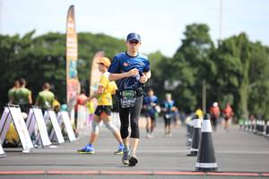 BIB: 0472
                            <button type="button" onclick="openModal(5136772)" class="btn btn-primary btn-sm float-right btn-popup" data-toggle="modal" data-target=".modal-high-quality">
                        <i class="fas fa-shopping-cart"></i> Add to Cart
                    </button>
                                            <button type="button" onclick="isThisMe(5136772, true)" class="btn btn-success btn-sm float-right btn-popup btn-isme hidden" data-toggle="tooltip" data-placement="bottom" title="นี่คือรูปของคุณใช่ไหม คลิกที่นี่เพื่อเอาเข้าอัลบั้ม">
                        <i class="fas fa-plus"></i> Add to album
                    </button>
                    <button type="button" onclick="isThisMe(5136772, false)" class="btn btn-warning btn-sm float-right btn-popup btn-isnotme hidden">
                        <i class="fas fa-ban"></i> Remove from album
                    </button>