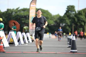 BIB: 1105, 
                            <button type="button" onclick="openModal(5136580)" class="btn btn-primary btn-sm float-right btn-popup" data-toggle="modal" data-target=".modal-high-quality">
                        <i class="fas fa-shopping-cart"></i> Add to Cart
                    </button>
                                            <button type="button" onclick="isThisMe(5136580, true)" class="btn btn-success btn-sm float-right btn-popup btn-isme hidden" data-toggle="tooltip" data-placement="bottom" title="นี่คือรูปของคุณใช่ไหม คลิกที่นี่เพื่อเอาเข้าอัลบั้ม">
                        <i class="fas fa-plus"></i> Add to album
                    </button>
                    <button type="button" onclick="isThisMe(5136580, false)" class="btn btn-warning btn-sm float-right btn-popup btn-isnotme hidden">
                        <i class="fas fa-ban"></i> Remove from album
                    </button>