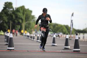 BIB: 029
                            <button type="button" onclick="openModal(5123051)" class="btn btn-primary btn-sm float-right btn-popup" data-toggle="modal" data-target=".modal-high-quality">
                        <i class="fas fa-shopping-cart"></i> Add to Cart
                    </button>
                                            <button type="button" onclick="isThisMe(5123051, true)" class="btn btn-success btn-sm float-right btn-popup btn-isme hidden" data-toggle="tooltip" data-placement="bottom" title="นี่คือรูปของคุณใช่ไหม คลิกที่นี่เพื่อเอาเข้าอัลบั้ม">
                        <i class="fas fa-plus"></i> Add to album
                    </button>
                    <button type="button" onclick="isThisMe(5123051, false)" class="btn btn-warning btn-sm float-right btn-popup btn-isnotme hidden">
                        <i class="fas fa-ban"></i> Remove from album
                    </button>