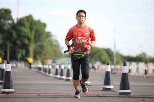 BIB: 0408
                            <button type="button" onclick="openModal(5104560)" class="btn btn-primary btn-sm float-right btn-popup" data-toggle="modal" data-target=".modal-high-quality">
                        <i class="fas fa-shopping-cart"></i> Add to Cart
                    </button>
                                            <button type="button" onclick="isThisMe(5104560, true)" class="btn btn-success btn-sm float-right btn-popup btn-isme hidden" data-toggle="tooltip" data-placement="bottom" title="นี่คือรูปของคุณใช่ไหม คลิกที่นี่เพื่อเอาเข้าอัลบั้ม">
                        <i class="fas fa-plus"></i> Add to album
                    </button>
                    <button type="button" onclick="isThisMe(5104560, false)" class="btn btn-warning btn-sm float-right btn-popup btn-isnotme hidden">
                        <i class="fas fa-ban"></i> Remove from album
                    </button>