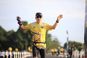 BIB: 0401
                            <button type="button" onclick="openModal(4947725)" class="btn btn-primary btn-sm float-right btn-popup" data-toggle="modal" data-target=".modal-high-quality">
                        <i class="fas fa-shopping-cart"></i> Add to Cart
                    </button>
                                            <button type="button" onclick="isThisMe(4947725, true)" class="btn btn-success btn-sm float-right btn-popup btn-isme hidden" data-toggle="tooltip" data-placement="bottom" title="นี่คือรูปของคุณใช่ไหม คลิกที่นี่เพื่อเอาเข้าอัลบั้ม">
                        <i class="fas fa-plus"></i> Add to album
                    </button>
                    <button type="button" onclick="isThisMe(4947725, false)" class="btn btn-warning btn-sm float-right btn-popup btn-isnotme hidden">
                        <i class="fas fa-ban"></i> Remove from album
                    </button>